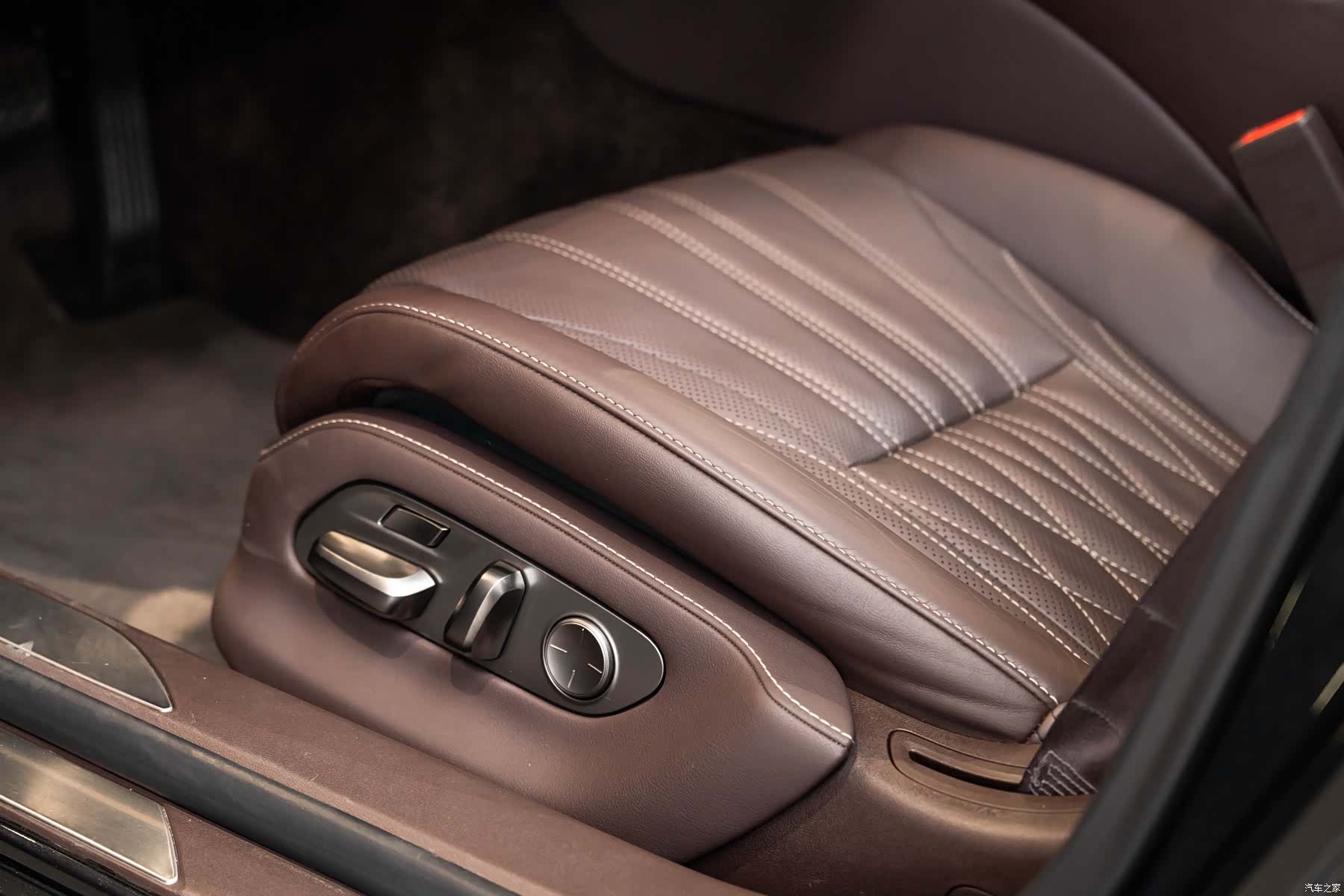 Lexus LS, 2020 22