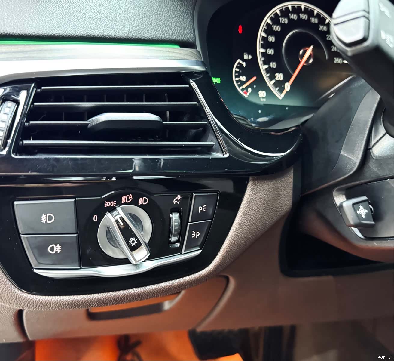 BMW 5 Series, 2019 12