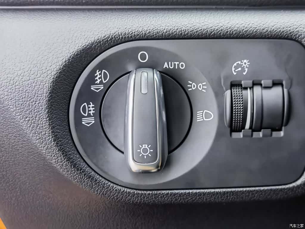 Audi Q3, 2013 21