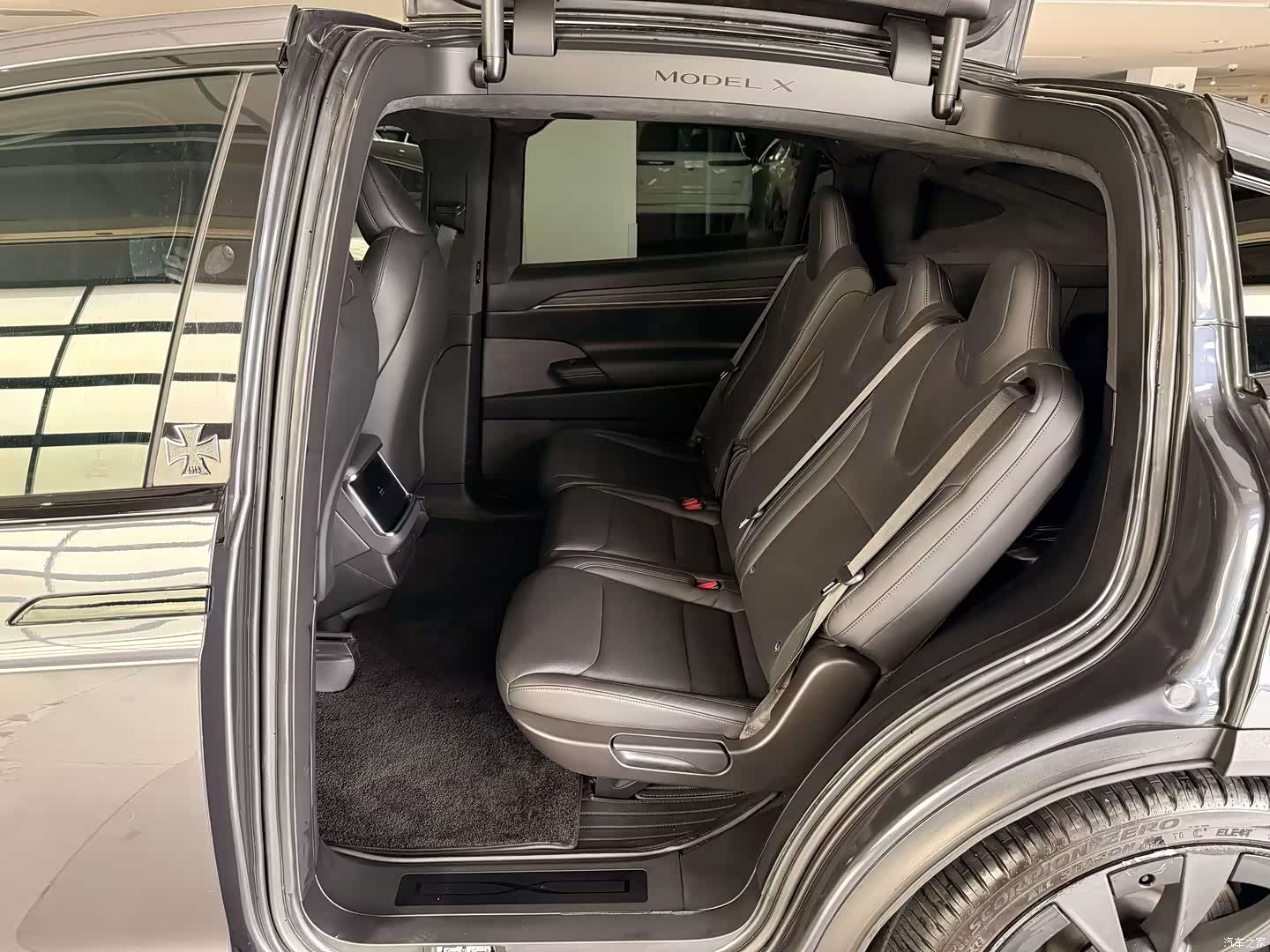 Tesla Model X, 2023 6