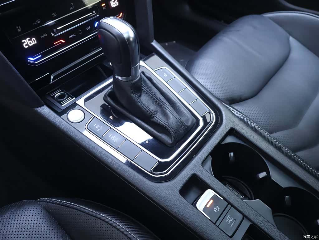 Volkswagen CC, 2020 12