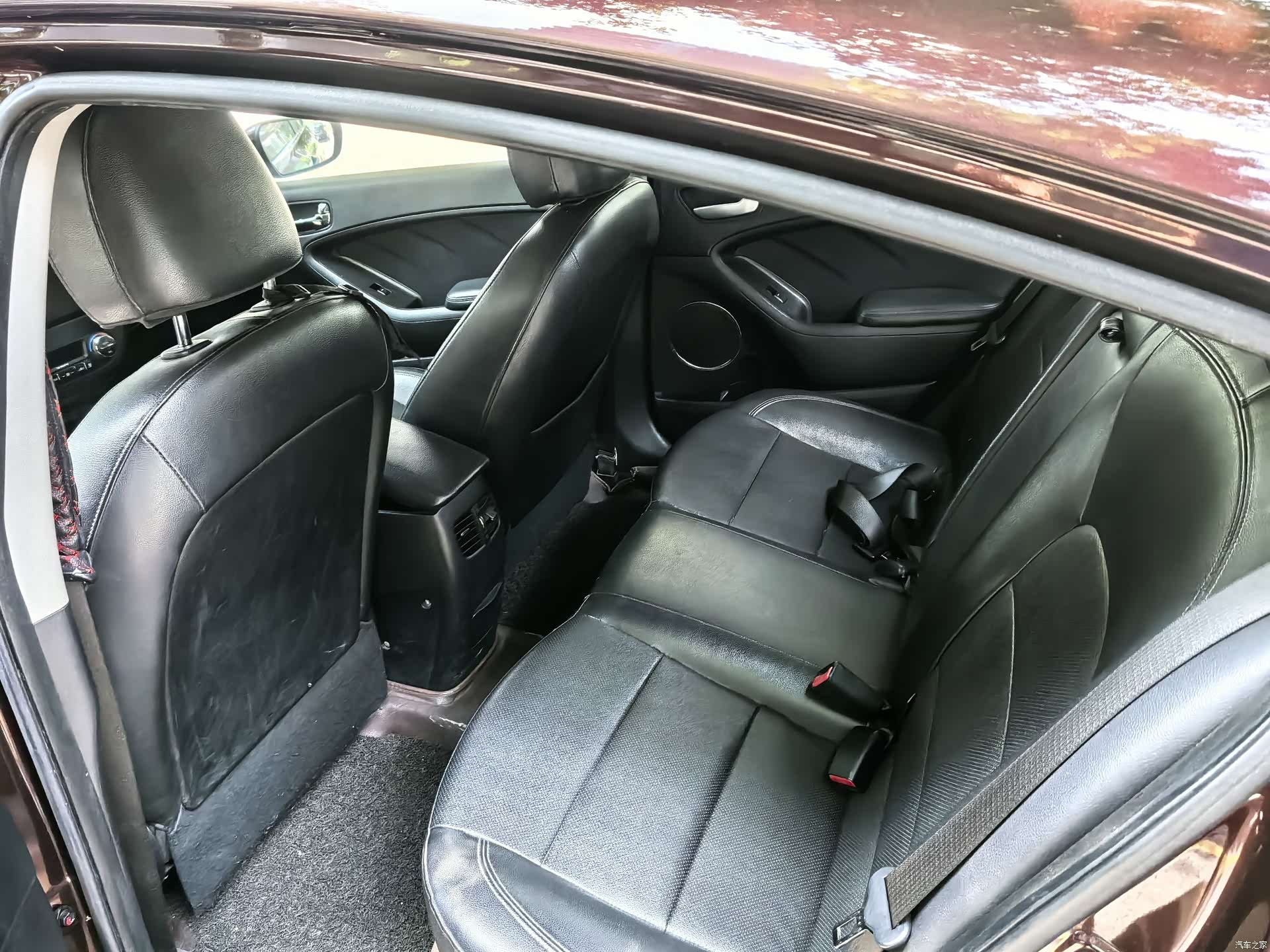 Kia K3, 2012 10
