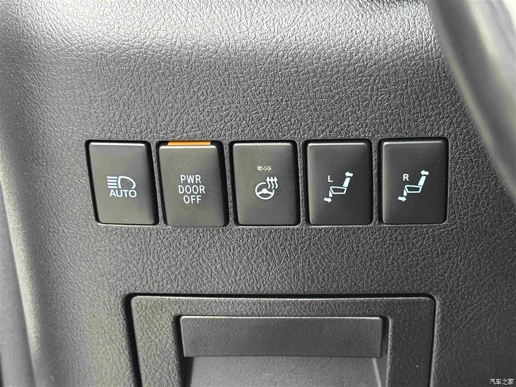 Toyota Alphard, 2021 19