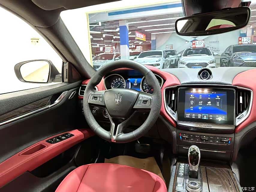 Maserati Ghibli, 2016 8