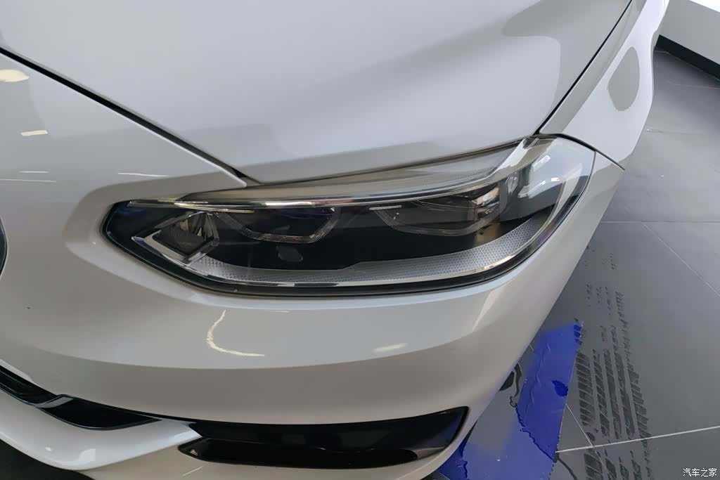 BMW 1 Series, 2017 все фото