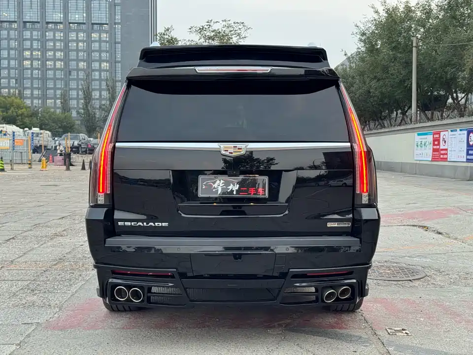 Cadillac Escalade ESCALADE