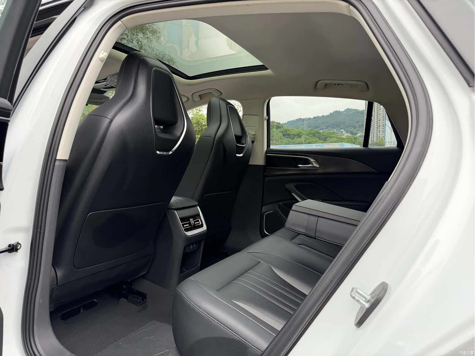 Hongqi H6, 2023 15