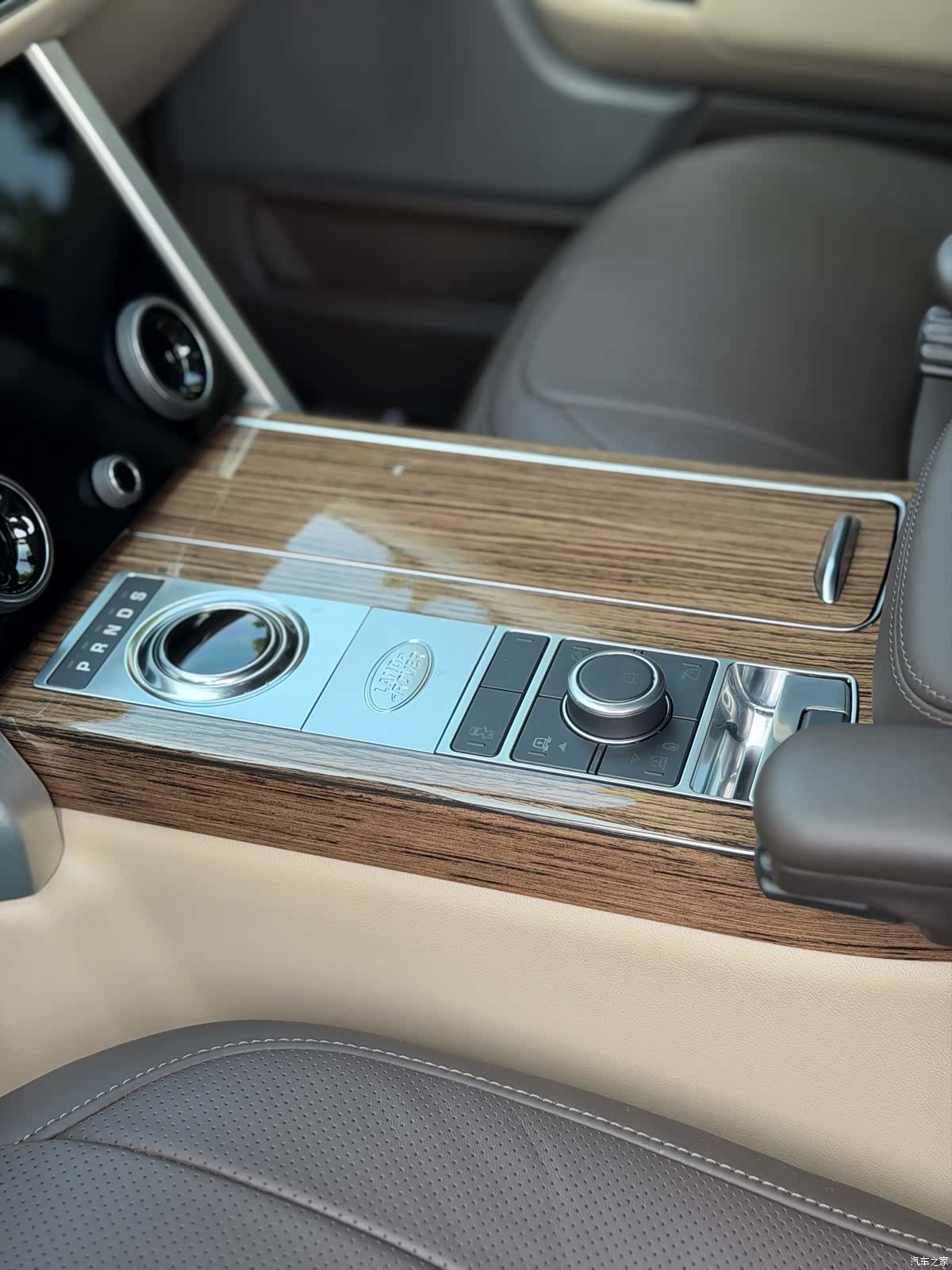 Land Rover Range Rover, 2019 10