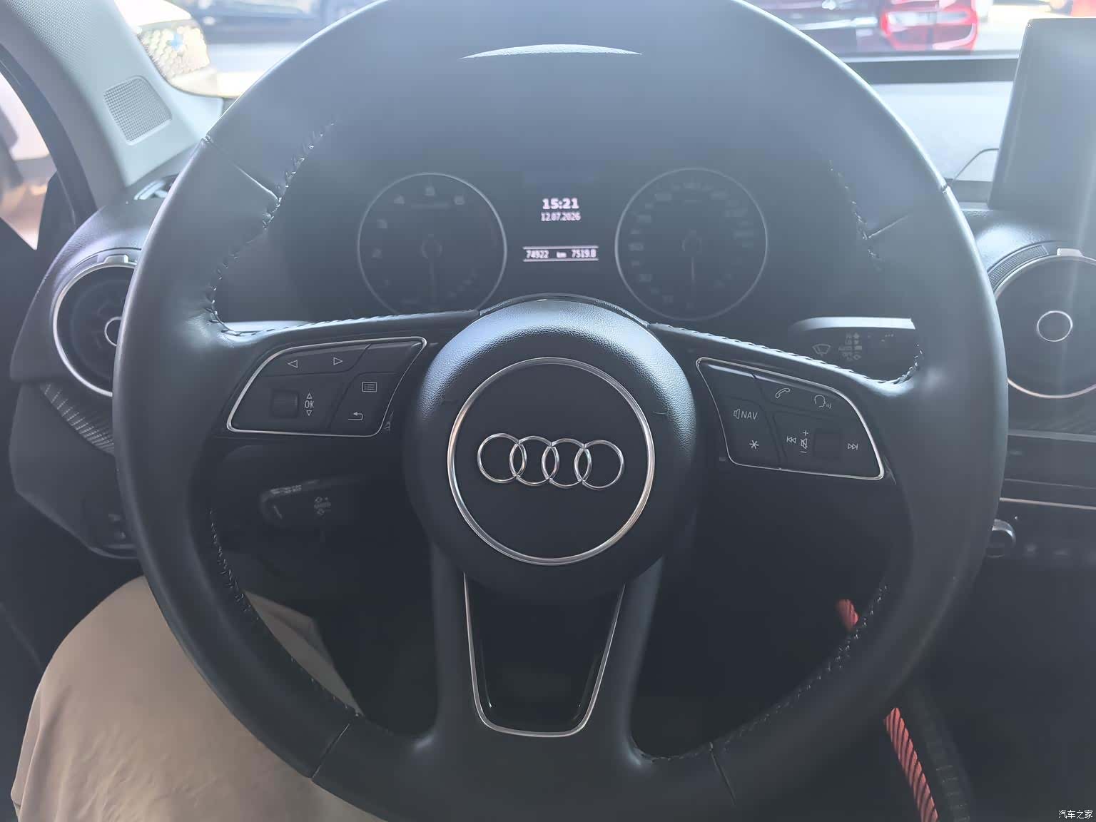 Audi Q2L, 2020 11