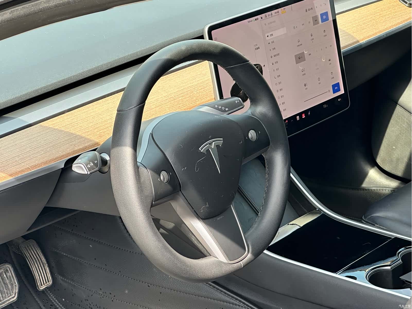 Tesla Model 3, 2019 12