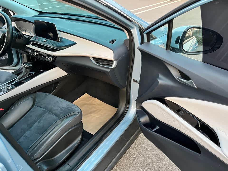 Buick Slightly blue 6