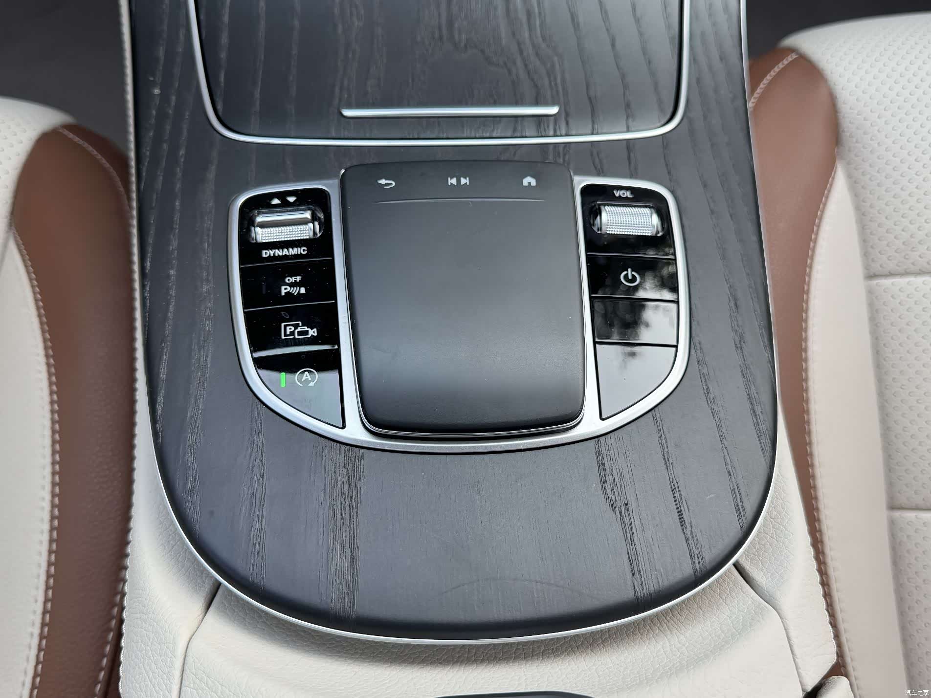 Mercedes-Benz E-Class, 2022 11