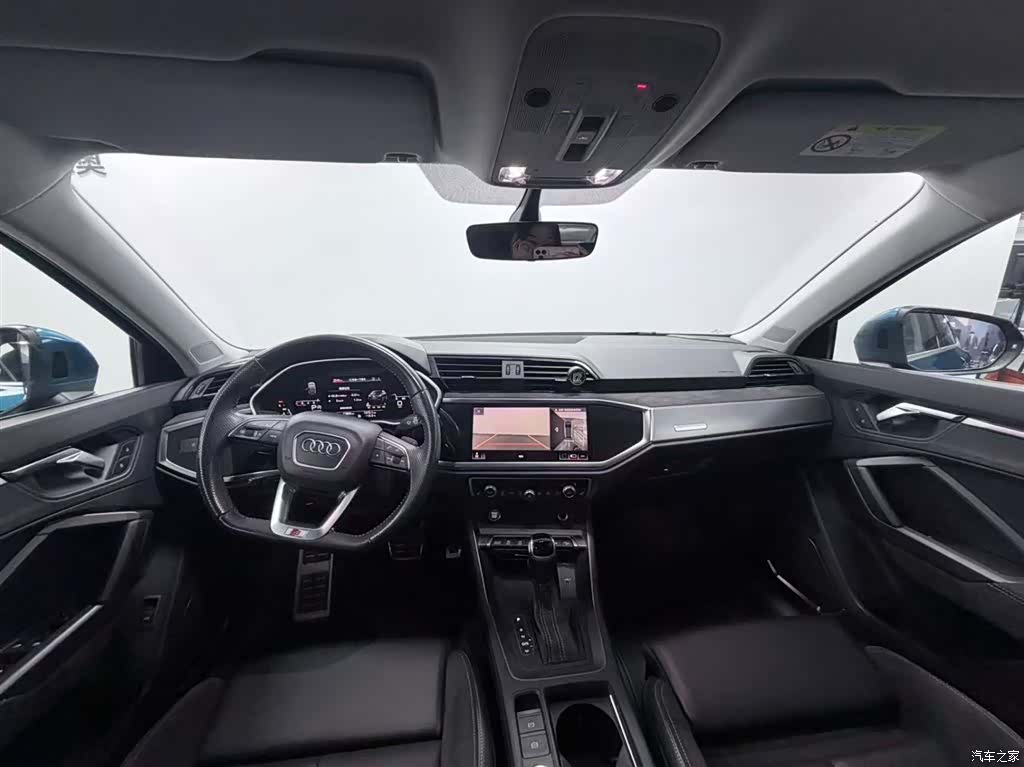Audi Q3, 2023 6