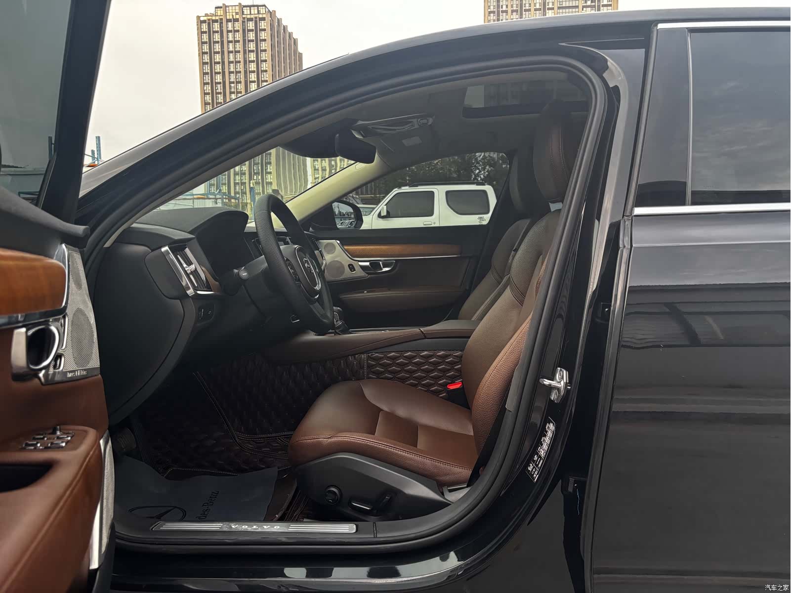 Volvo S90, 2019 4