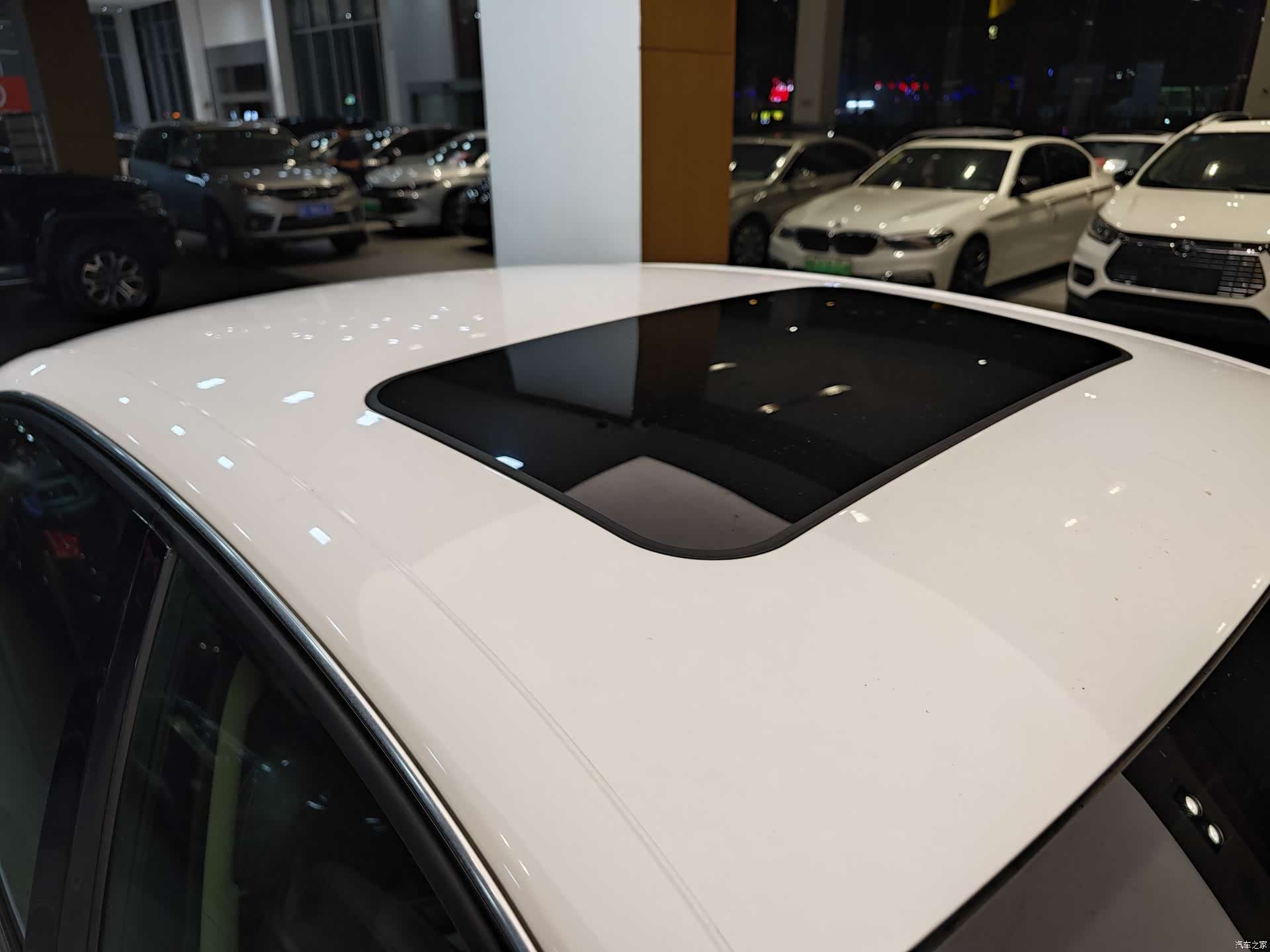 Audi A4L, 2014 32