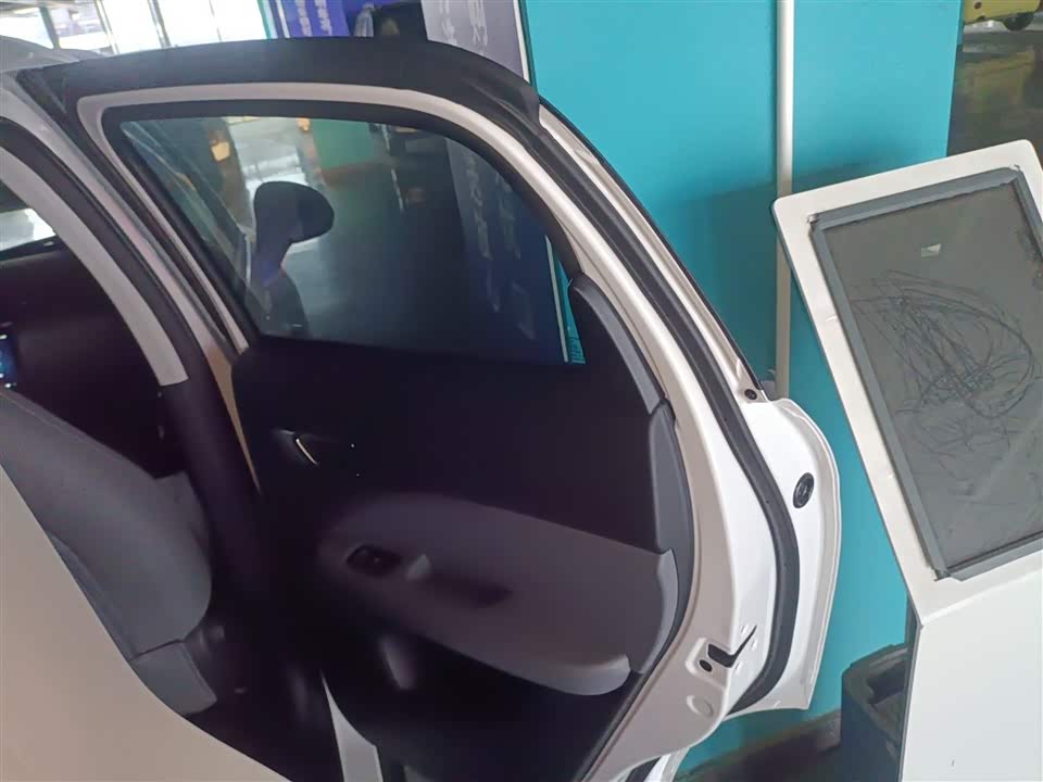 Leapmotor T03