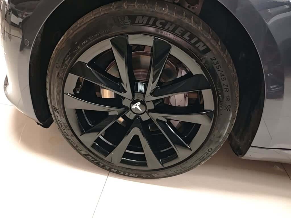 Tesla Model 3, 2020 23