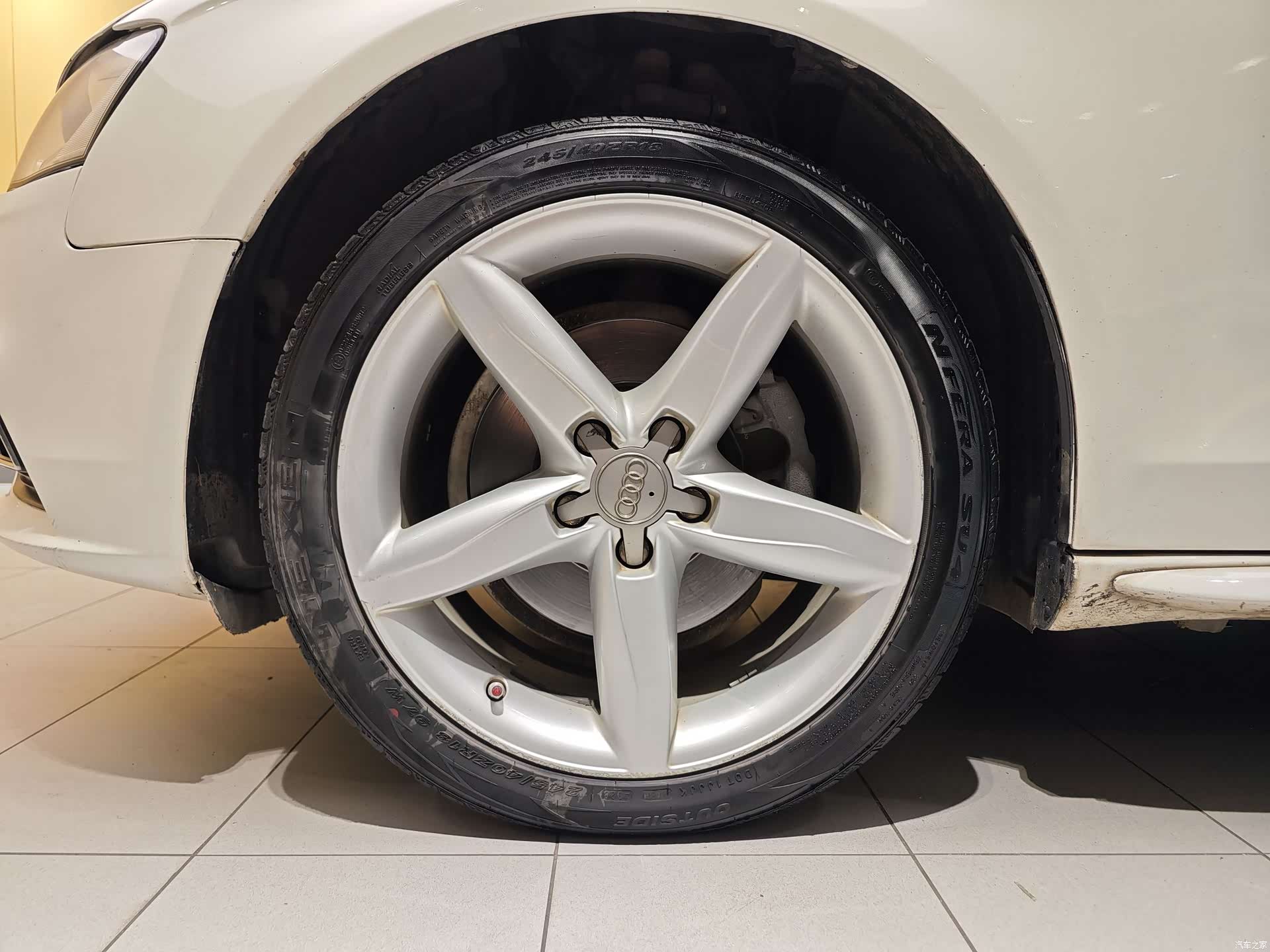 Audi A4L, 2014 6