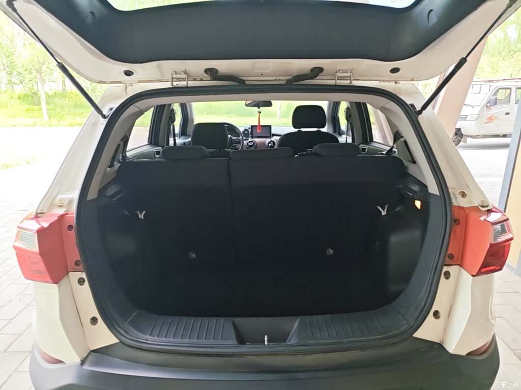 BAIC Q25, 2017 19