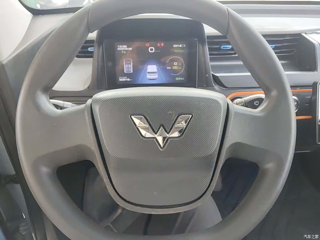 Wuling MINIEV, 2020 11