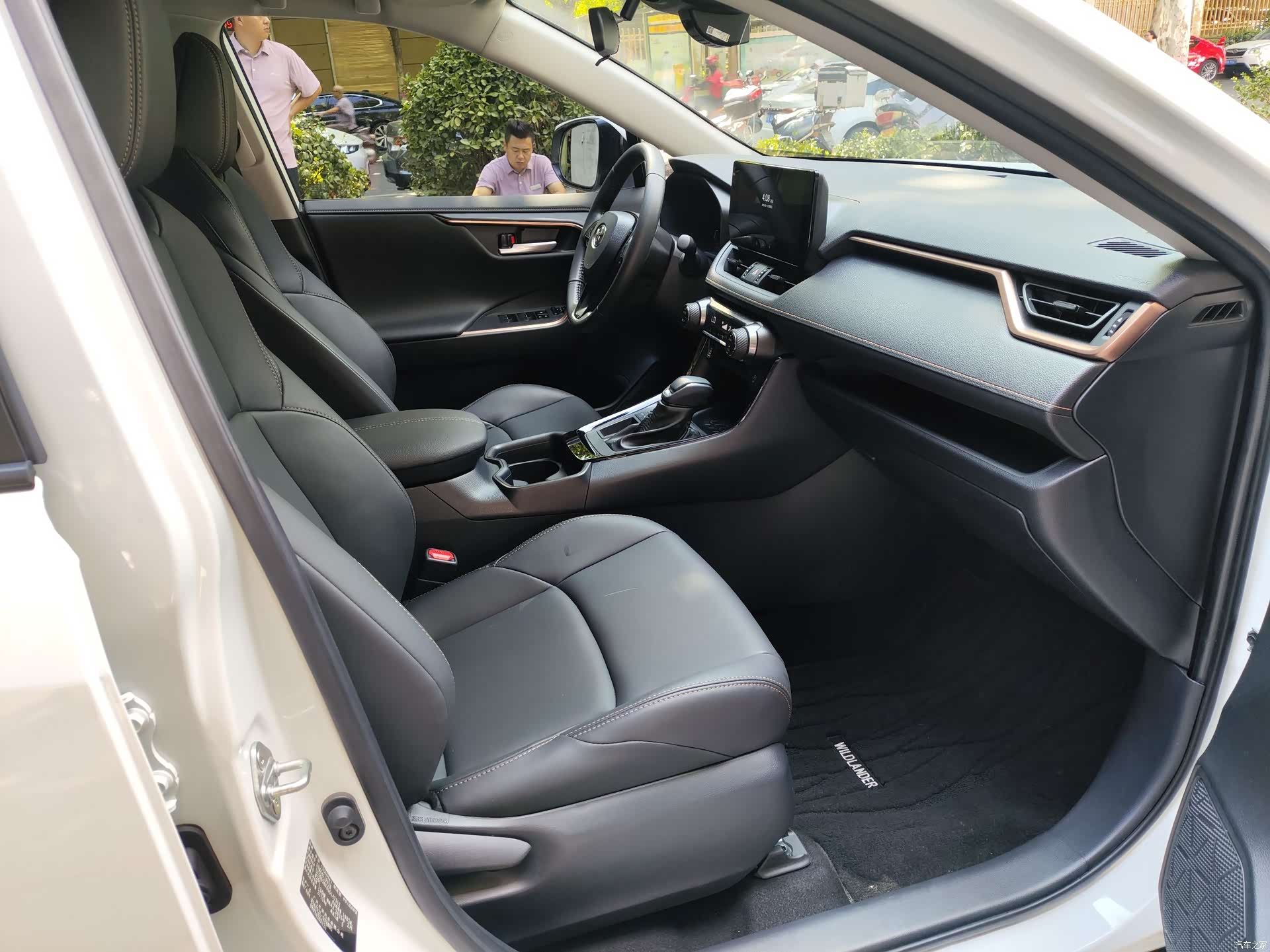 Toyota Wildlander, 2025 14