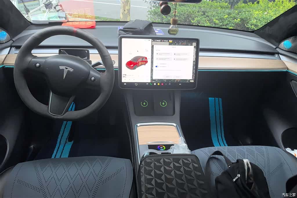 Tesla Model Y, 2021 12