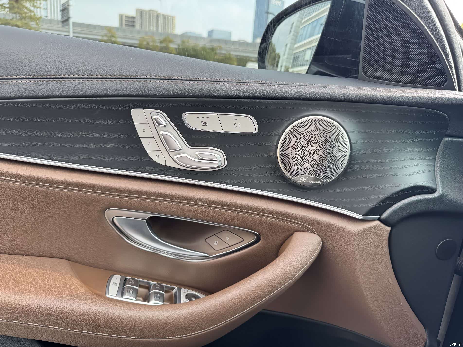 Mercedes-Benz E-Class, 2022 4