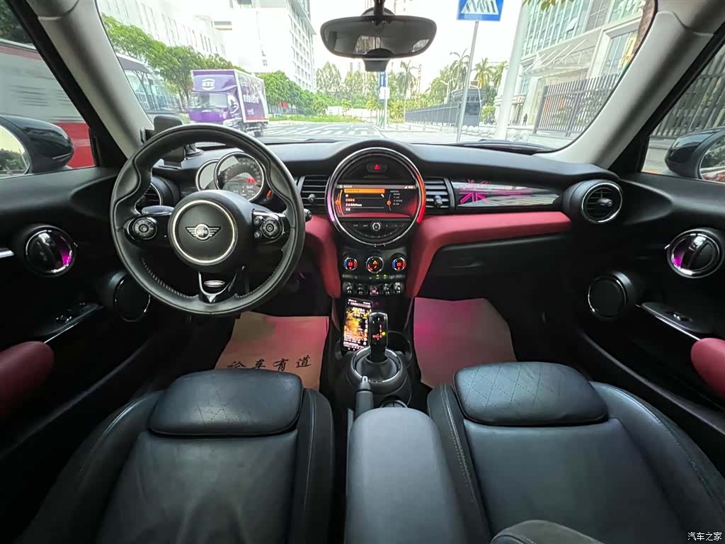Mini Cooper, 2019 все фото