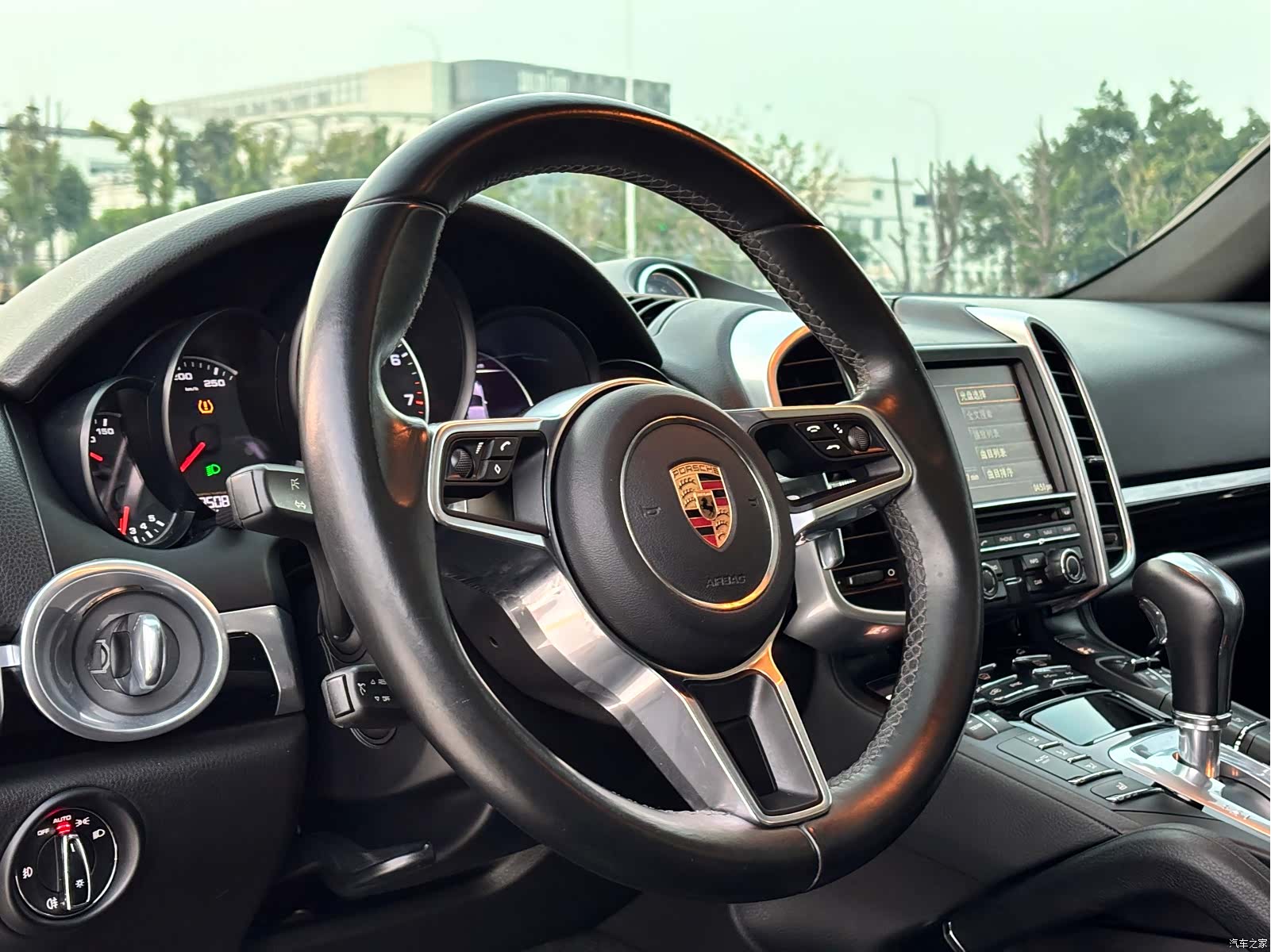 Porsche Cayenne, 2016 13