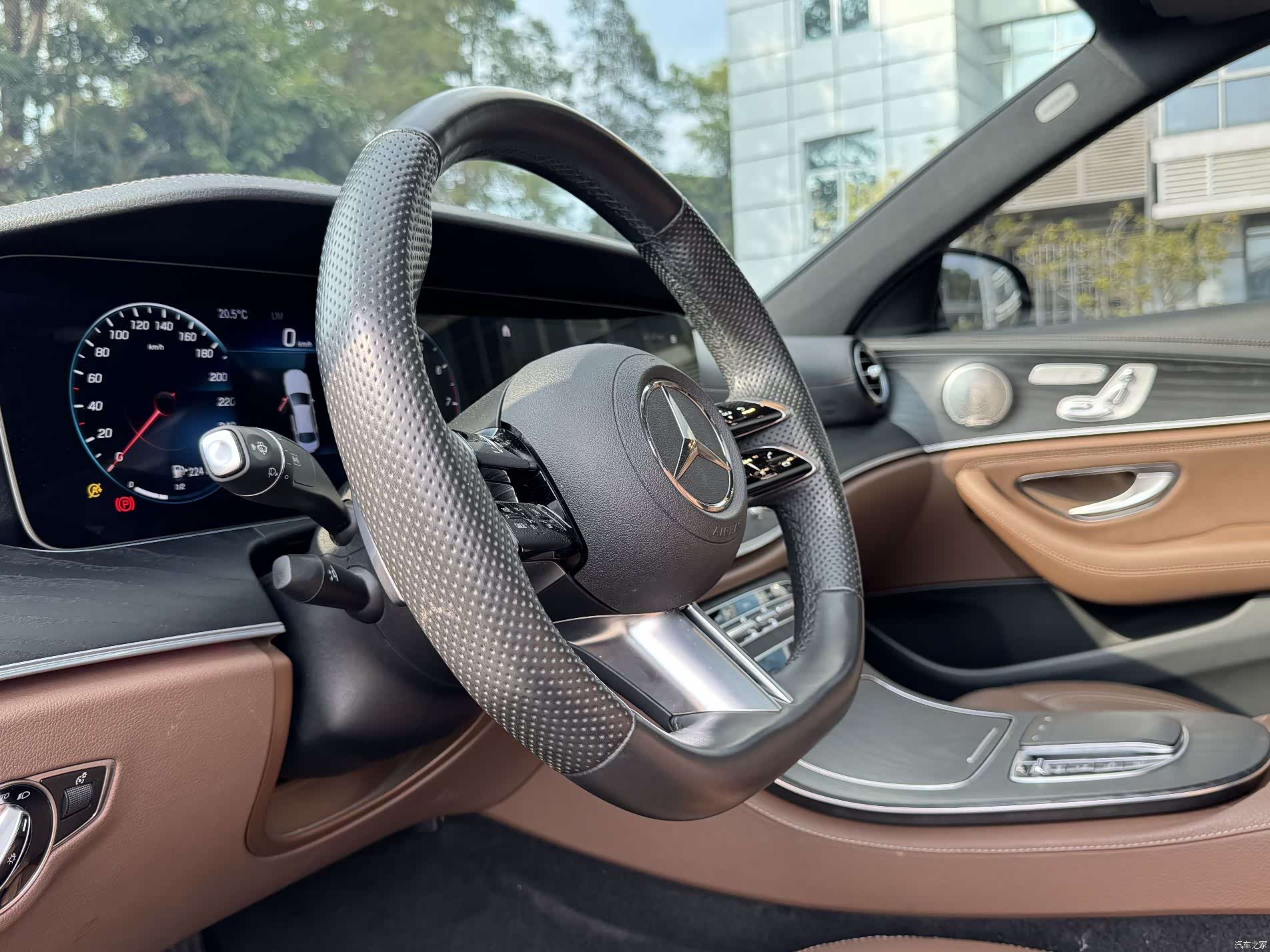 Mercedes-Benz E-Class, 2022 6