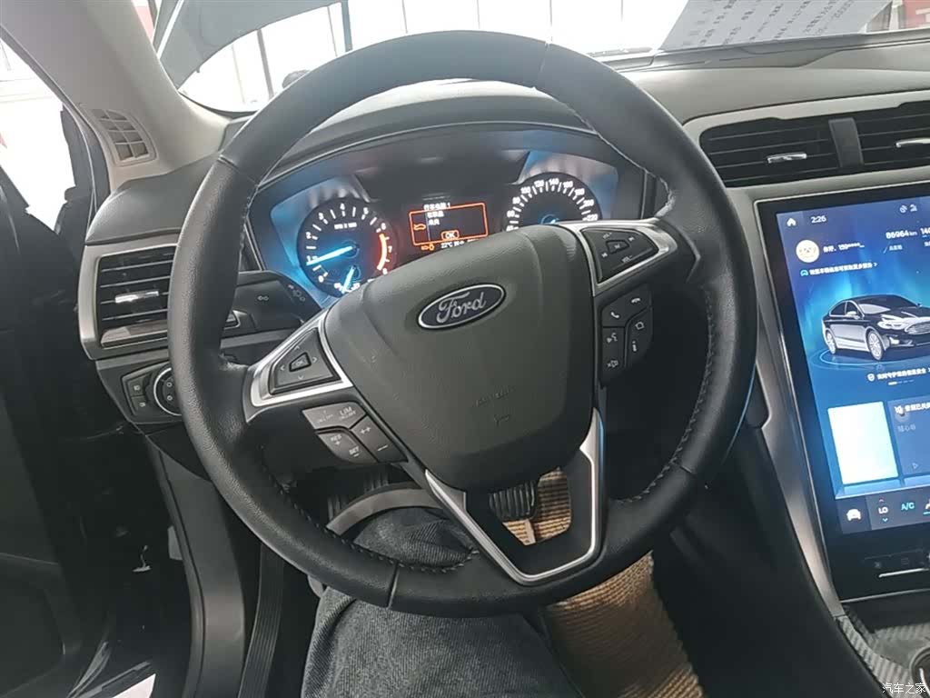 Ford Mondeo, 2022 11