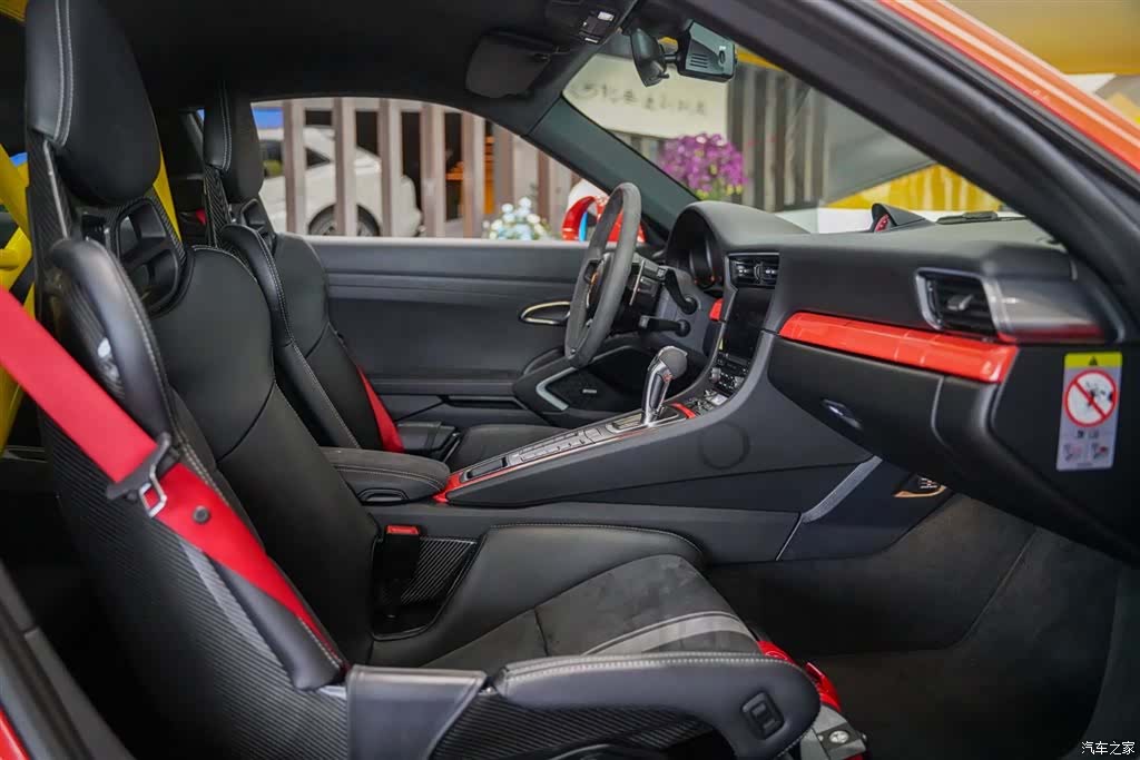 Porsche 911, 2018 21