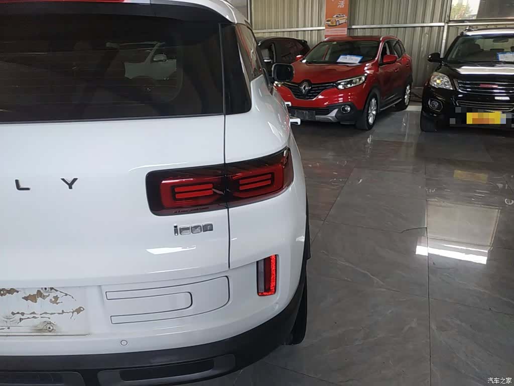 Geely Icon, 2022 24
