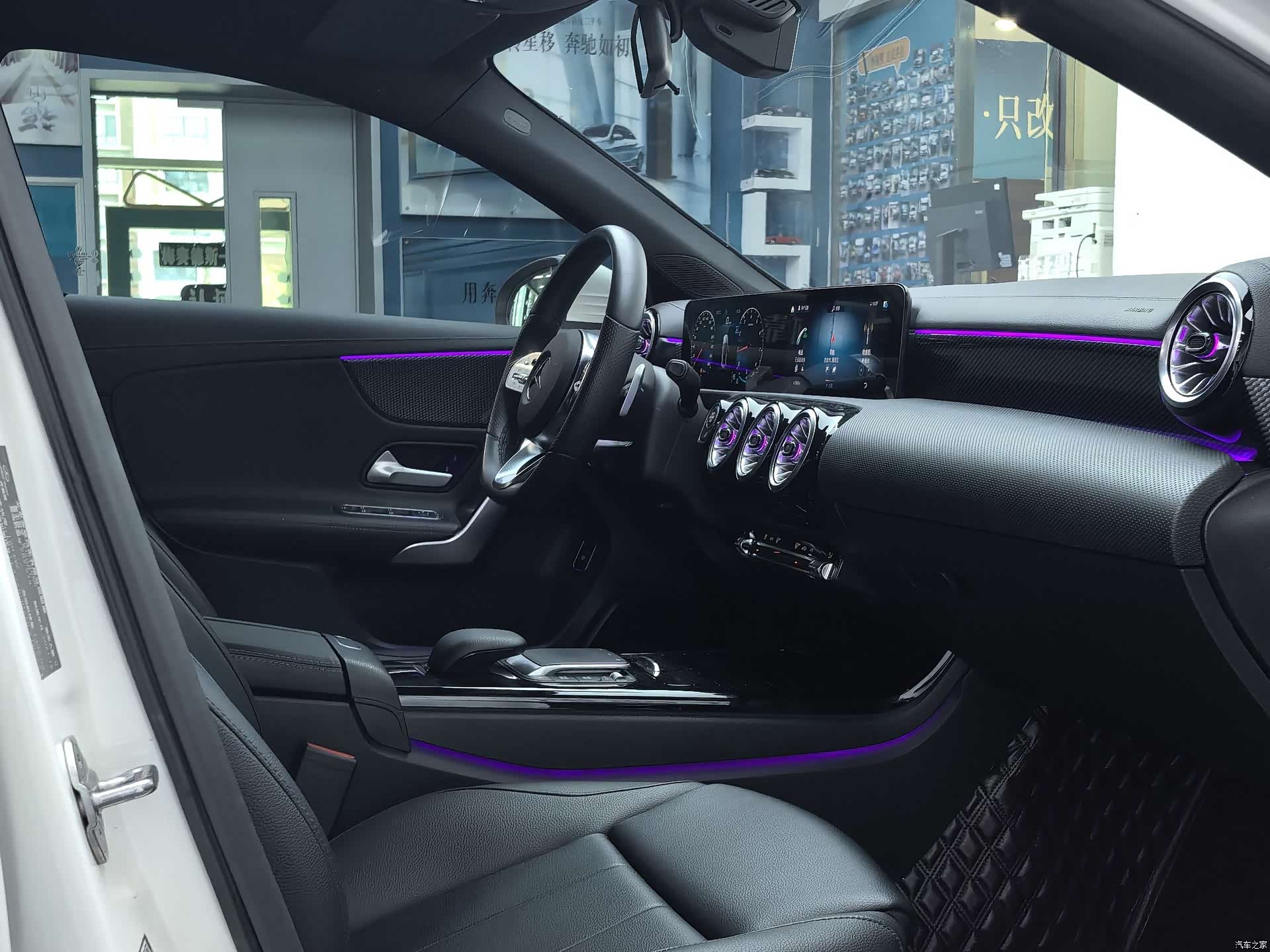 Mercedes-Benz A-Class, 2022 15