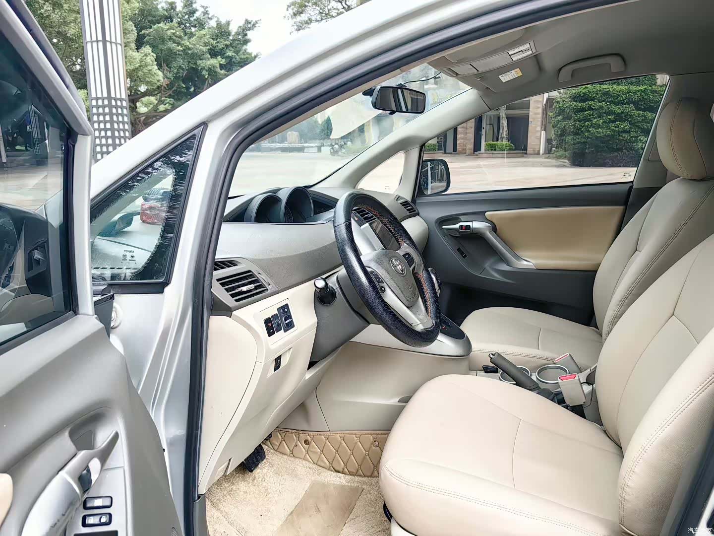 Toyota 180E, 2012 4