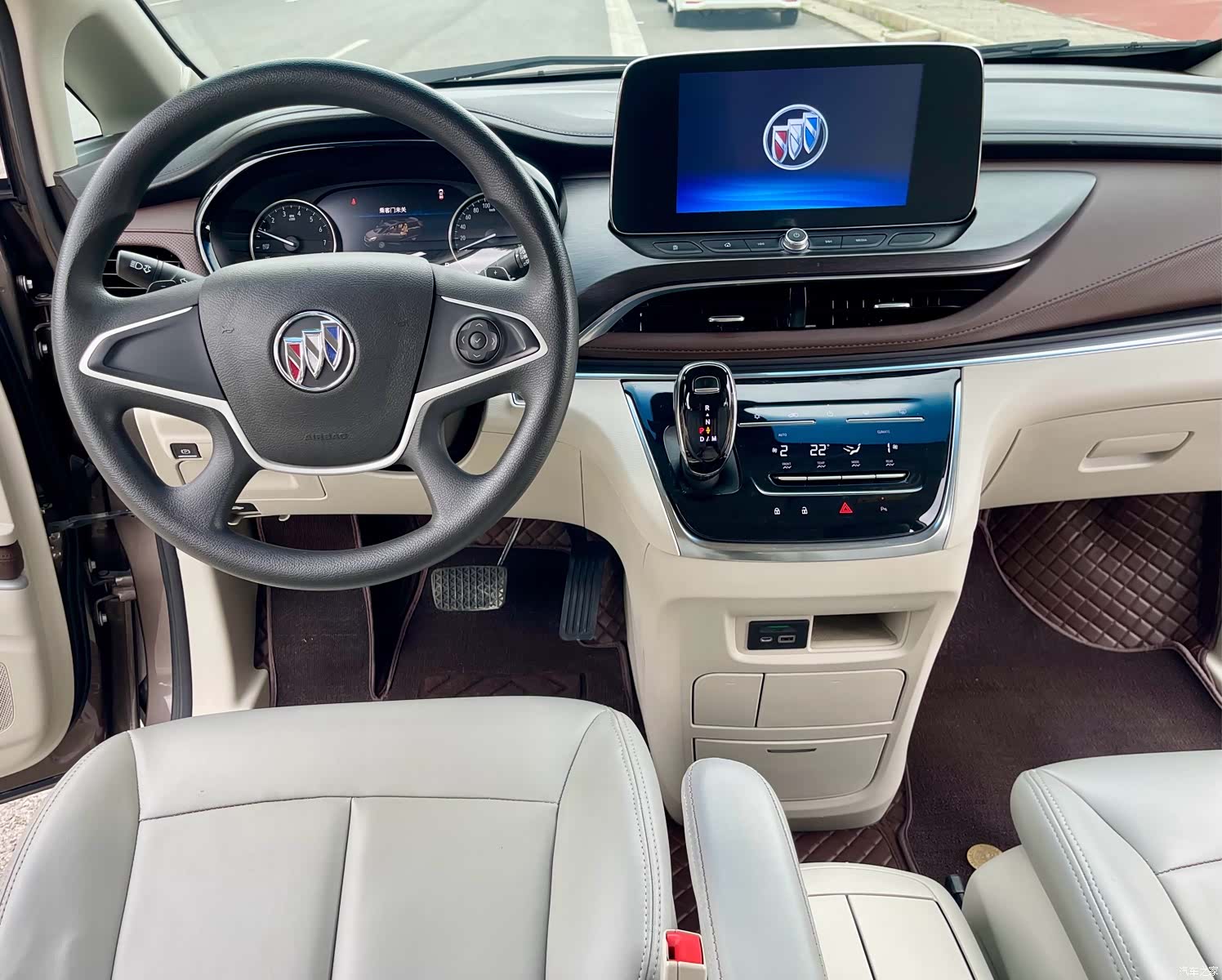 Buick GL8, 2022 13