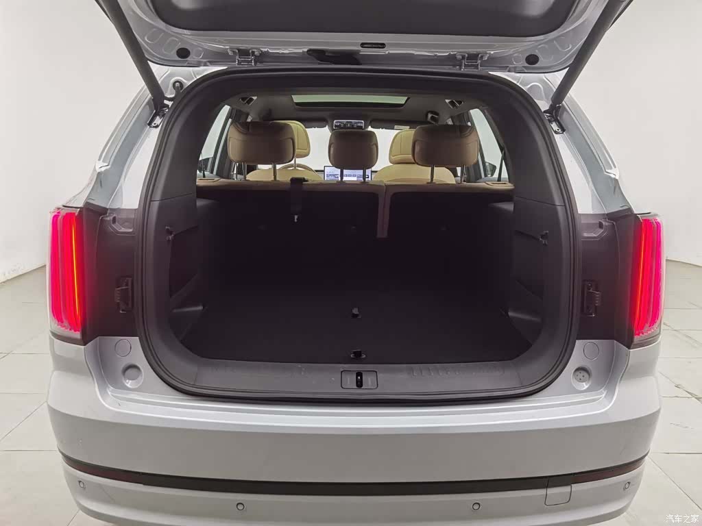 Jetour L7, 2025 16