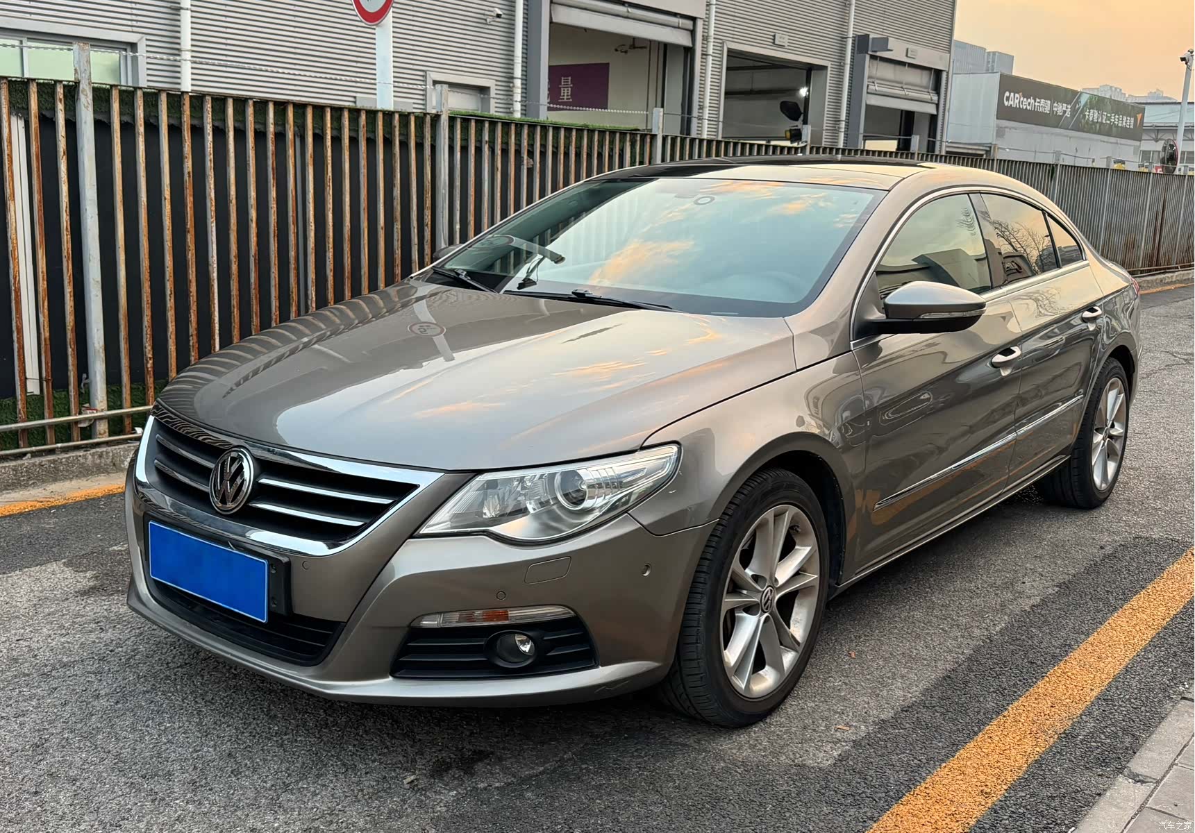 Volkswagen CC, 2011 1