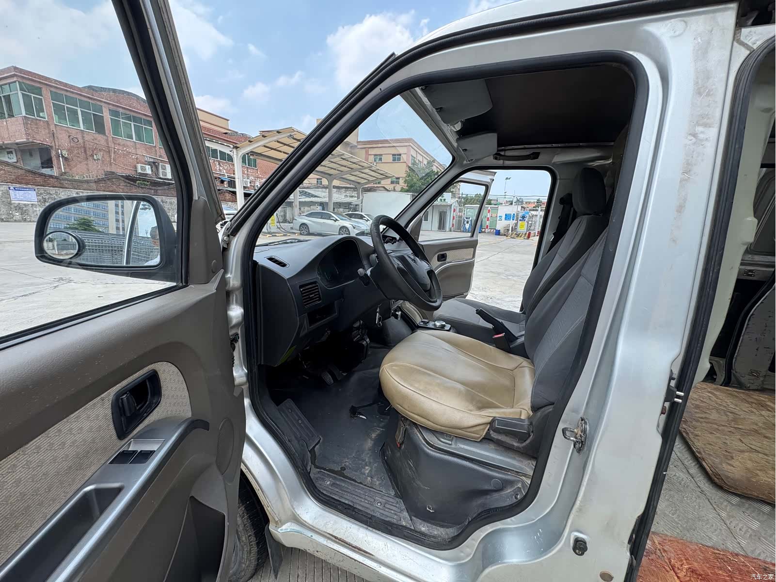Wuling EV50, 2021 4