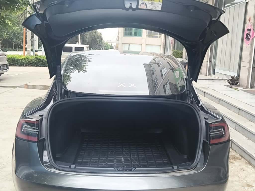 Tesla Model 3, 2022 15