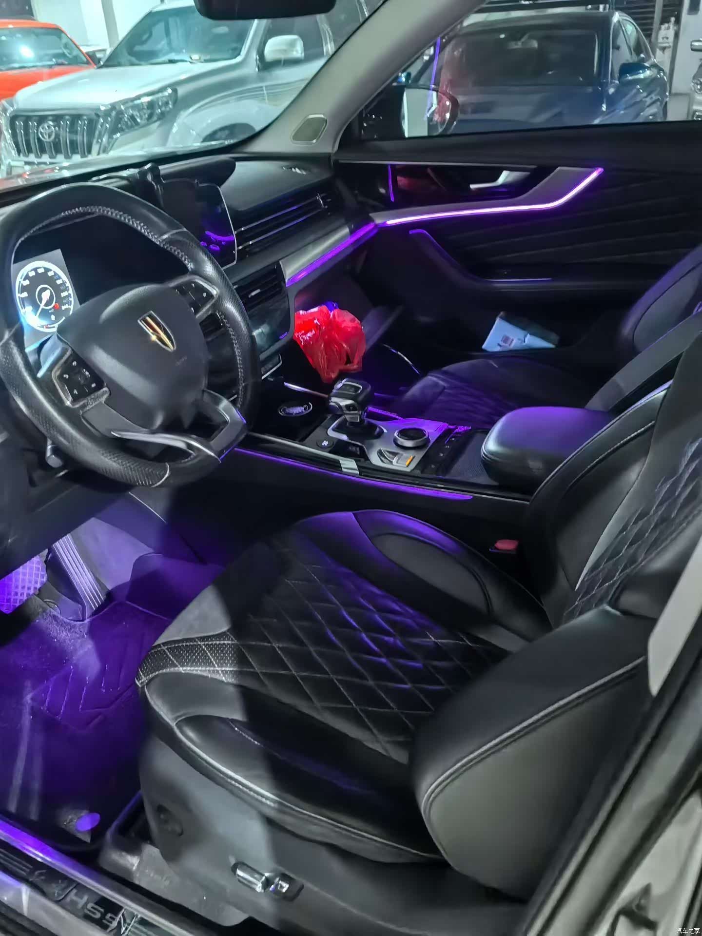 Hongqi HS5, 2019 6