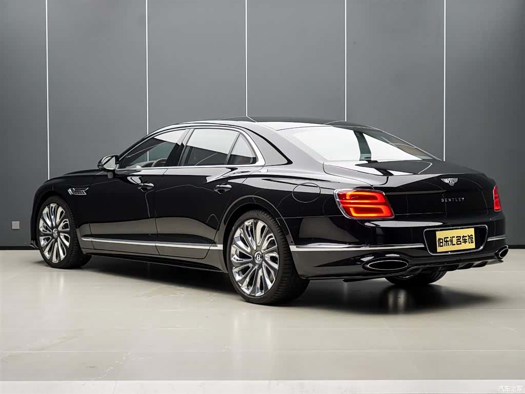 Bentley Flying Spur, 2026 все фото