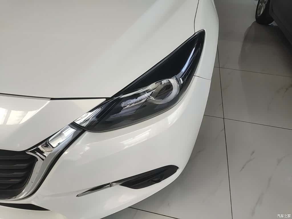 Mazda Mazda3, 2018 24