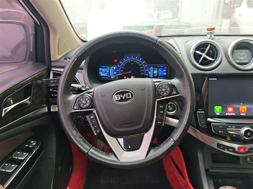 BYD S7