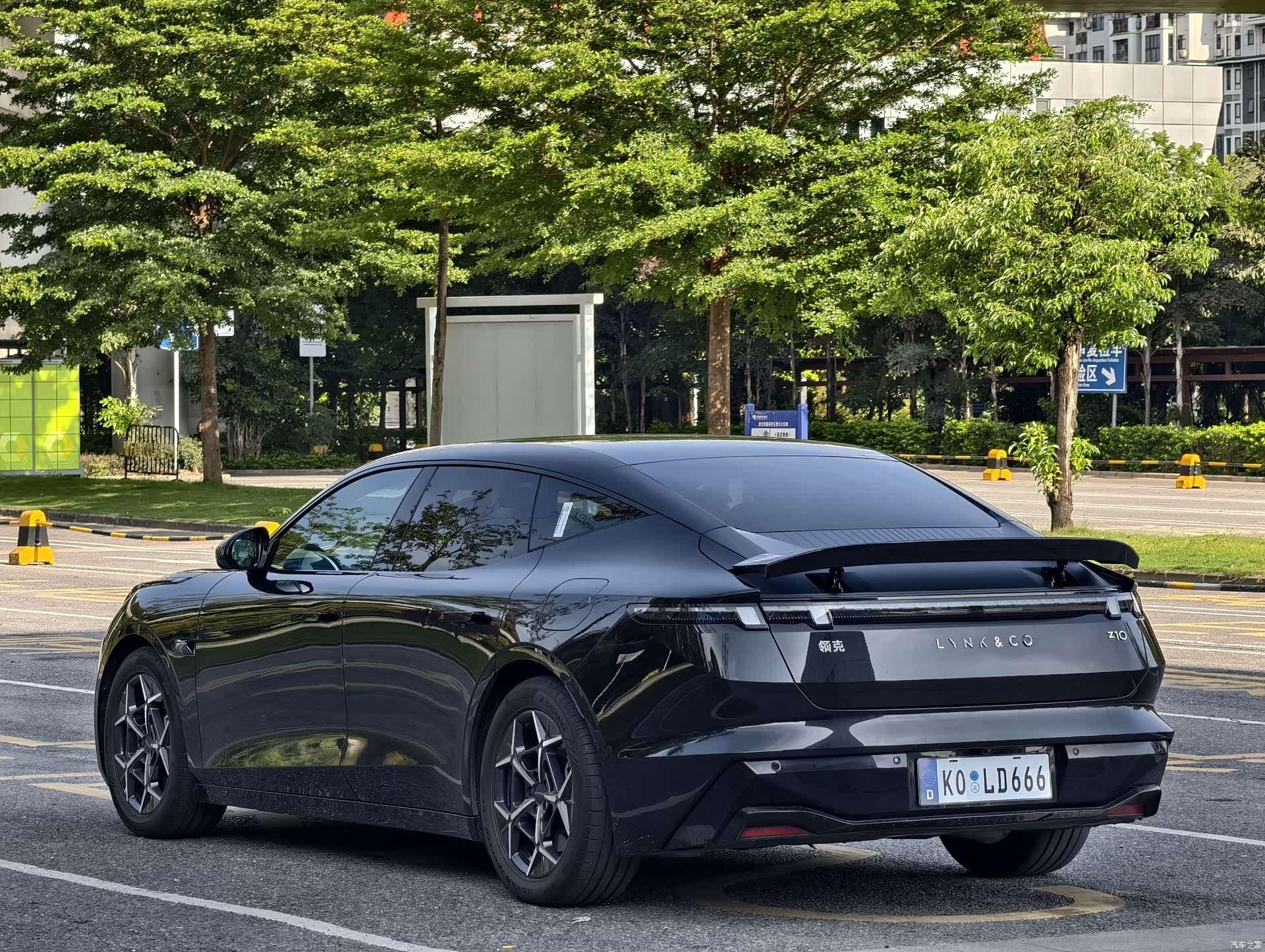 Lynk & Co Z10, 2024 19