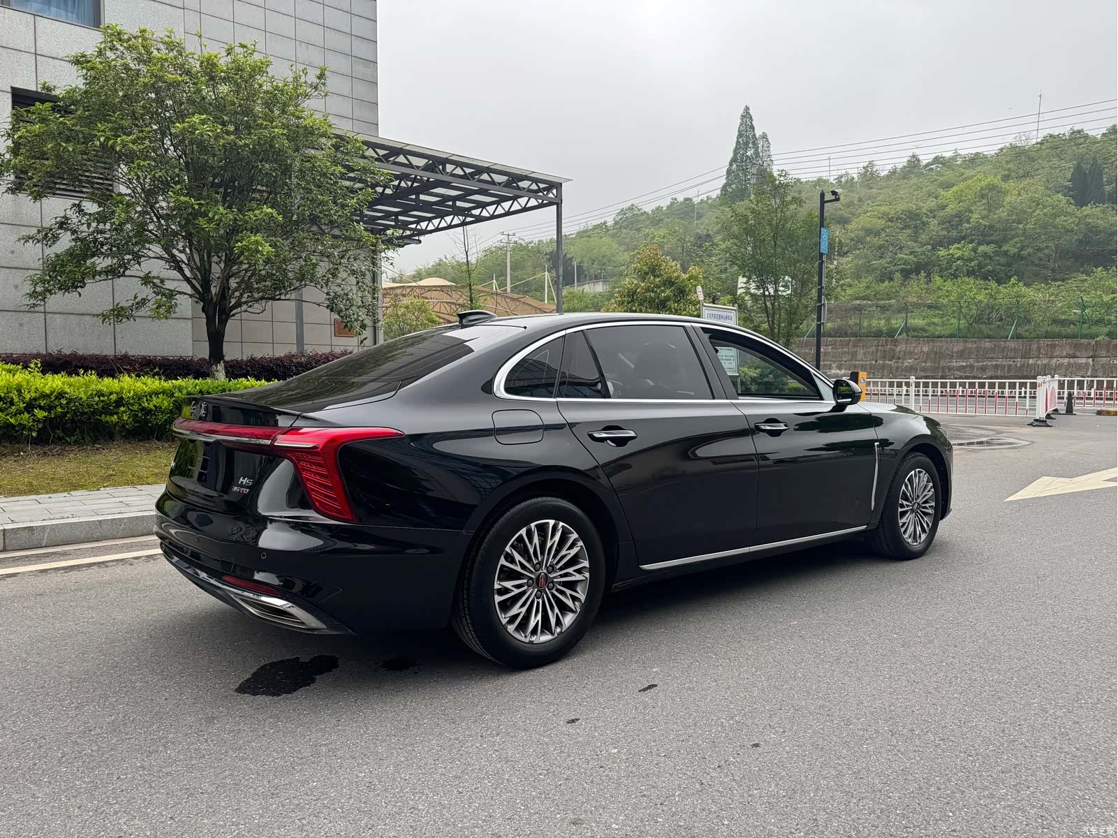 Hongqi H5, 2023 все фото
