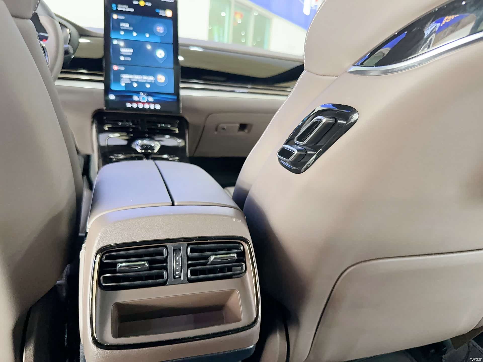 BYD Han, 2021 11