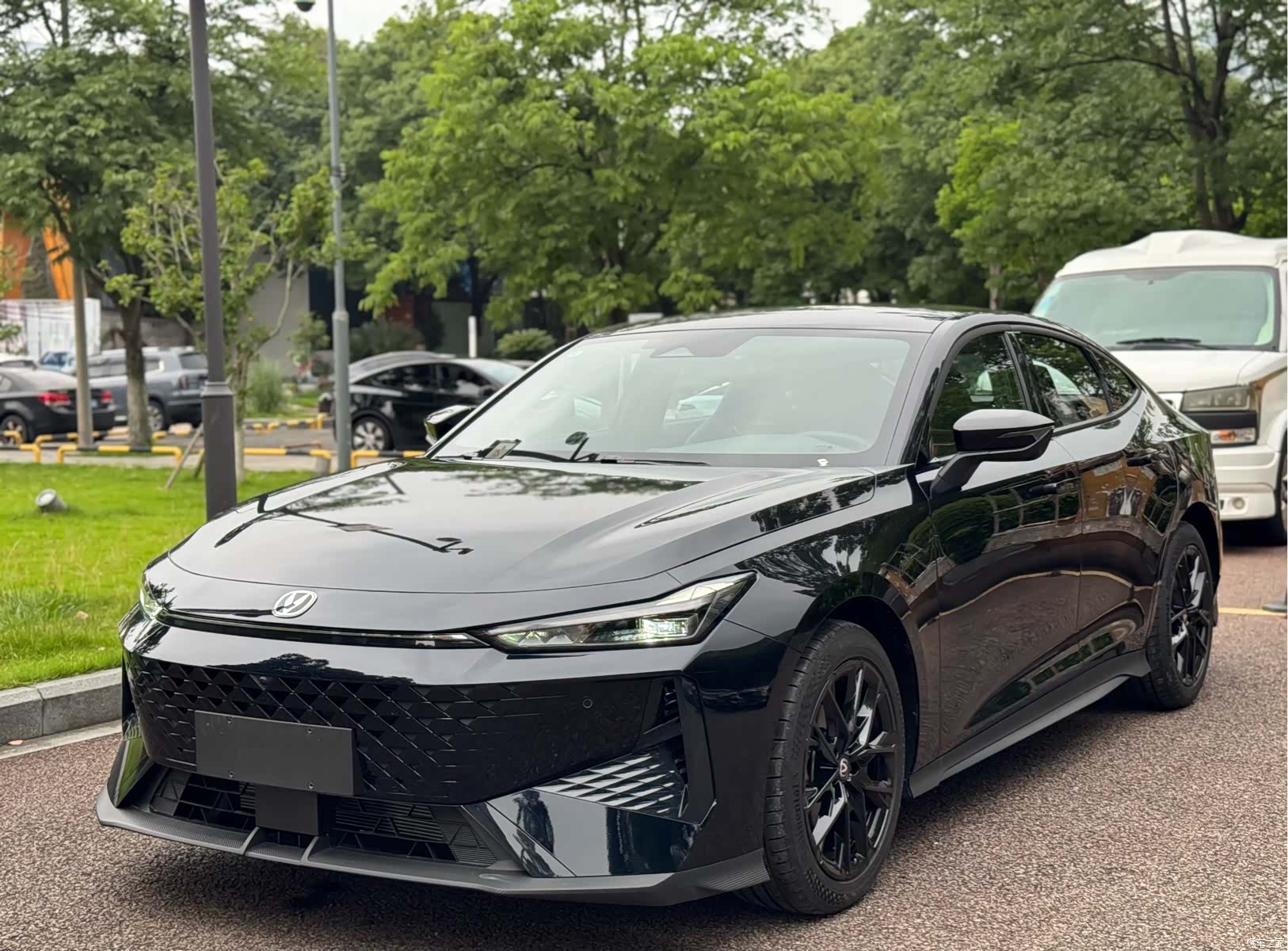 Changan UNI-V
