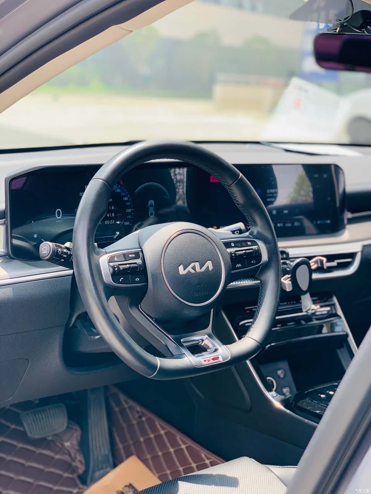 Kia K5, 2022 13