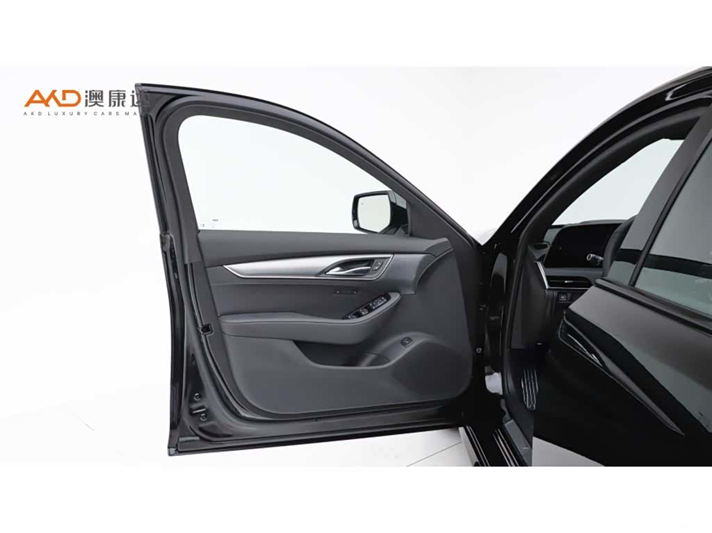 Cadillac CT5, 2025 10